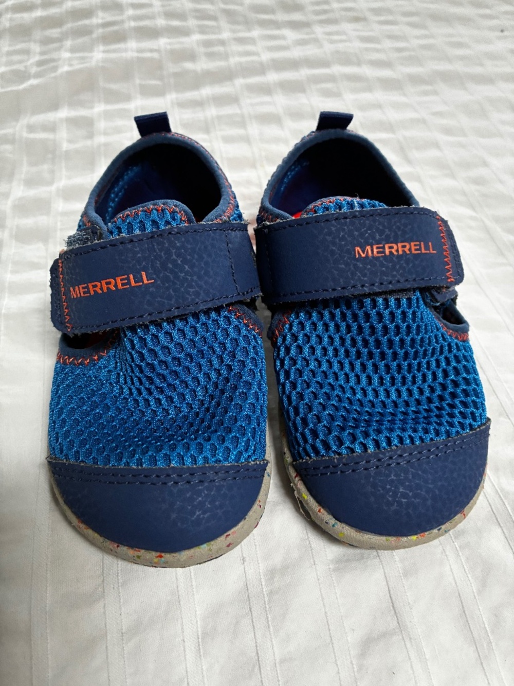 Merrell toddler water shoes size 6
